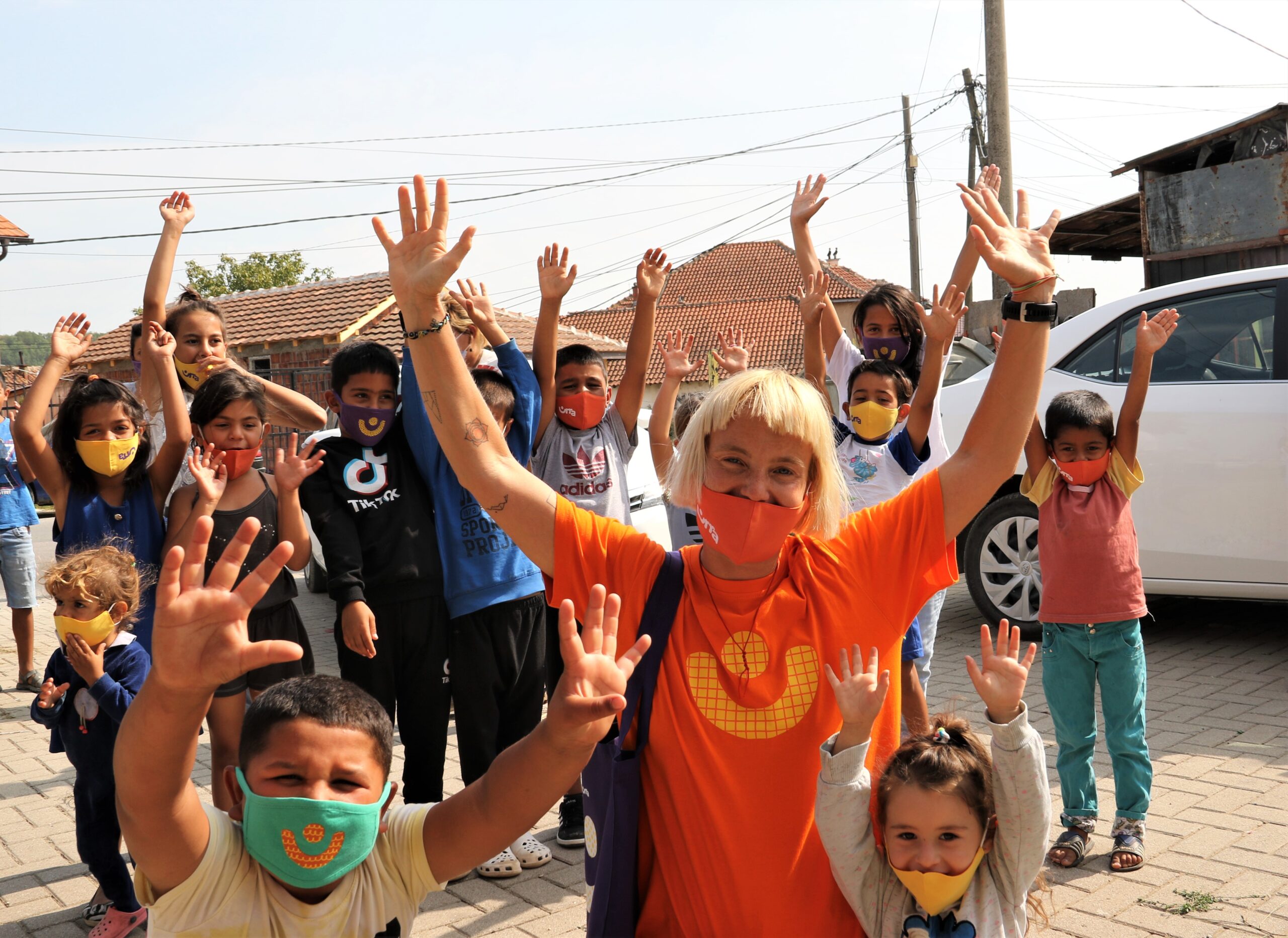 Roma, Ashkali and Egyptian Community Thrilled to Meet Uta